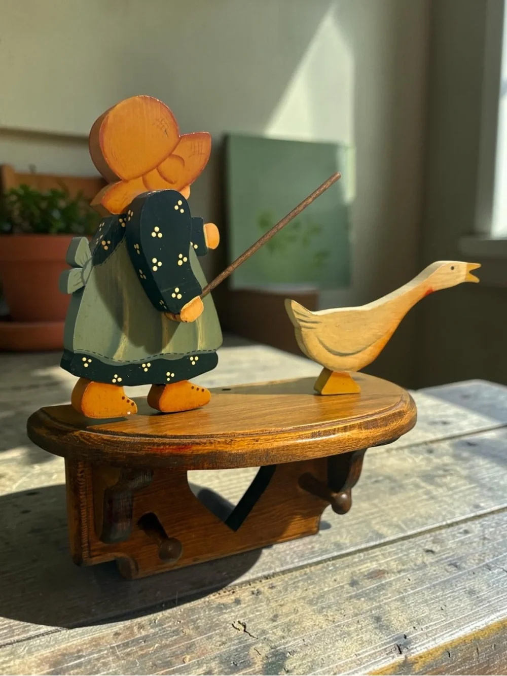 RARE Vintage Wood Folk Art Amish Girl & Goose On Heart Shelf W/ Pegs 8” Wide Key